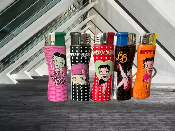 5 X BETTY BOOP Design Windproof JET FLAME  MAXI SIZE Refillable GAS LIGHTERS