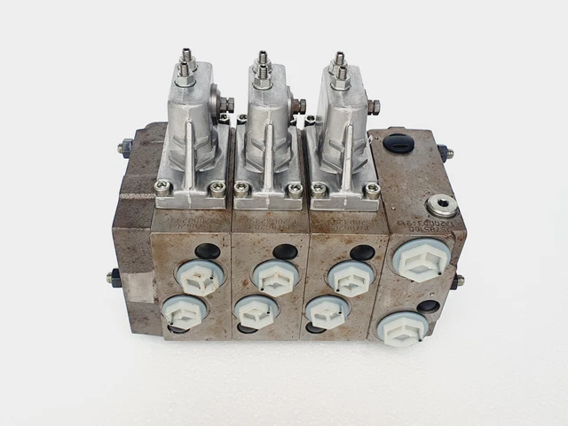 DANFOSS 157B6203 Elemento PVB32 + 157B5100 Pompa Lato Modulo # Nuovo DANFOSS 157B6203 Elemento PVB32 + 157B5100 Pompa Lato Modulo # Nuovo