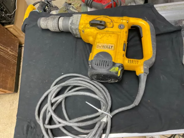 DeWALT D25600 13.5 Amp 1-3/4” Rotary Hammer Drill