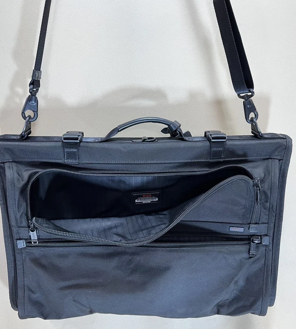 Preowned Tumi Alpha Tri-fold 21” Carry On Garment Bag 22133DH Black Ballistic 3