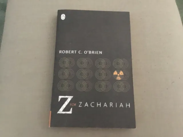 Z for Zachariah. By Robert C. O' Brien. Paperback book.
