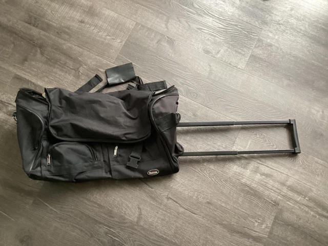 Hipack Travel Bag Wheeled Pull Along Suitcase. Black.
