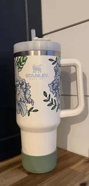 https://www.picclickimg.com/-jIAAOSw1S1j0zOX/Stanley-40oz-Adventure-Quencher-Insulated-Tumbler-Cream-Floral.webp
