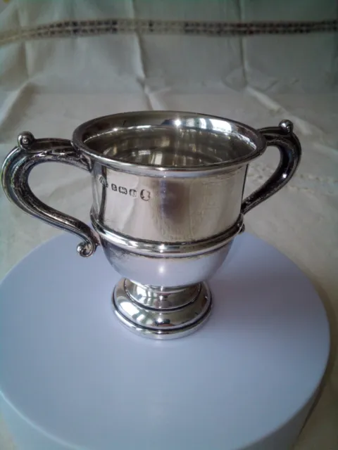 George V silver twin handled trophy, Birmingham 1935.