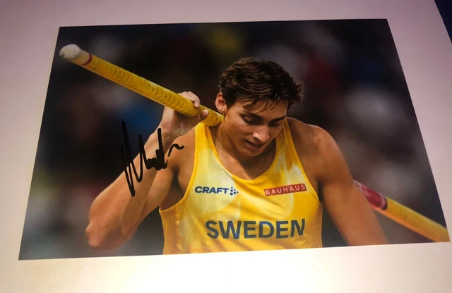 Armand Duplantis firmato (Svezia)