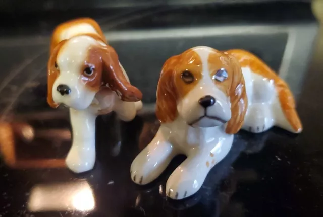 2  Small Ceramic Cocker Spaniel Dog Figurines. Vintage