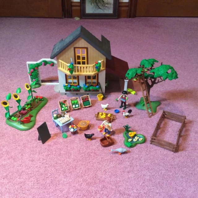 PLAYMOBIL COUNTRY FARMHOUSE with Farm Shop set 5120 26.50