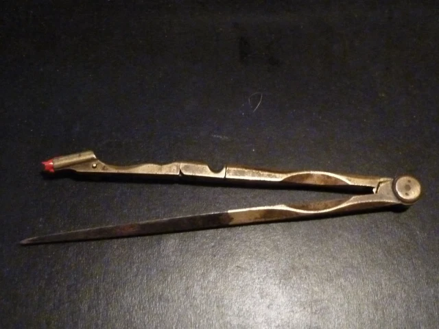 Ancien Compas En Acier De Menuisier - Hauteur 22,5 Cm - Outil Atelier