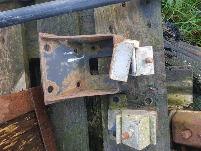 Land Rover R380 Gearbox Mounts LAND ROVER 300 tdi discovery R380 gearbox mounting brackets £52.10 ...
