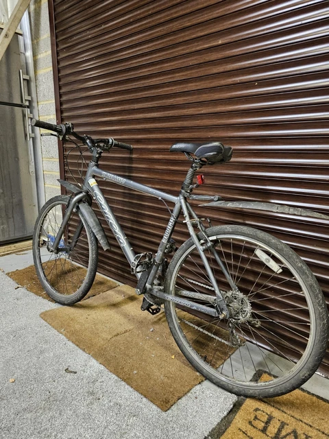 Carrera subway 1 2025 mens hybrid bike 2021