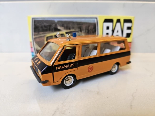 Miniature Novoexport - RAF 2203 Minibus Bleu Pale 1/43 - Occasion URSS