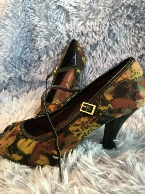 Madden Girl Open Toe Flower Cloth Material Heels Shoes 6.5M Nwt Ret. $45