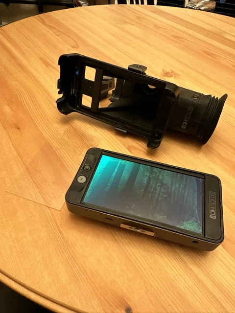 Small HD 502 On-Camera Monitor