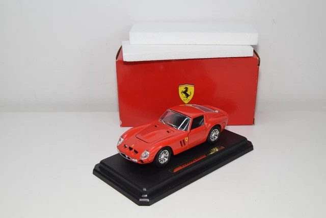 Ferrari 250 GTO de 1962 Montable por piezas - 1:24 Kit de Bburago
