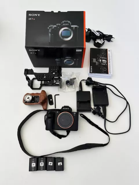 Sony Alpha A7RII Mirrorless Digital Camera very low shutter count,cage,extras