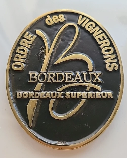 Pin's émaillé Bordeaux – Insigne Blason Collection Ville Tourisme