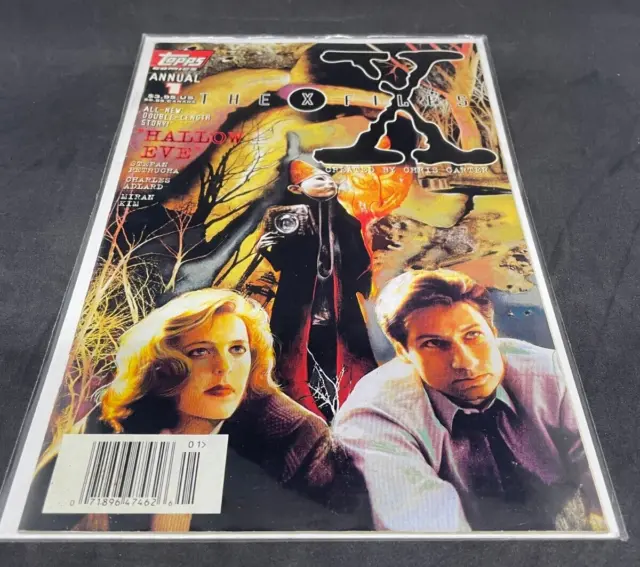 The X-Files Annual #1 Hallow Eve  | Bagged and Boarded Comic Book | Topps
