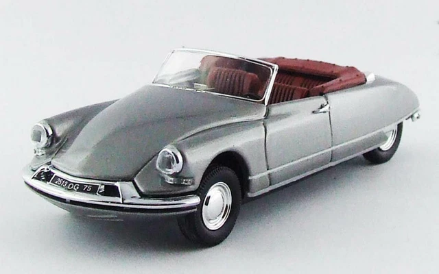 Citroen DS Cabriolet 1961 Argent 1:43 Model RIO4481 Rio