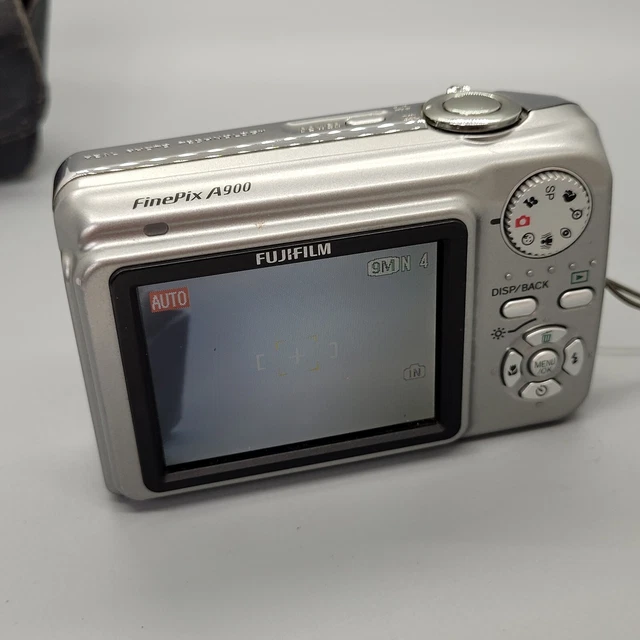 Fujifilm FinePix A900 9,0 megapixel fotocamera digitale compatta argento testato 7