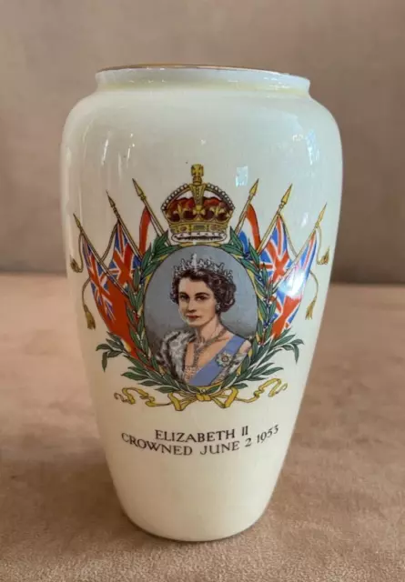 1953 Queen Elizabeth II Coronation Royal Winton Souvenir Small Vase 5” porcelain