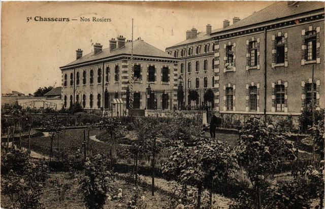 CPA MILITAIRE Chasseurs-Nos Rosiers (317678)