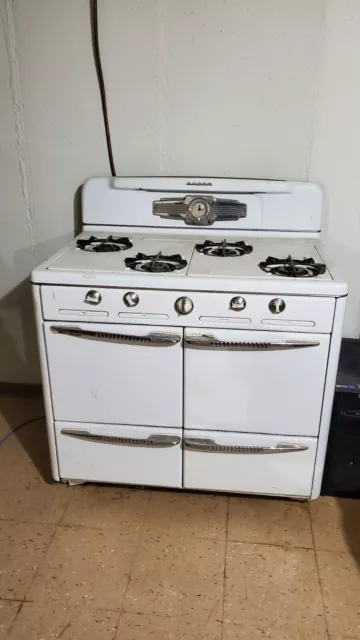 Vintage Elmira Electric Stove and Oven, Model 6000, Working Condition,  Ivory