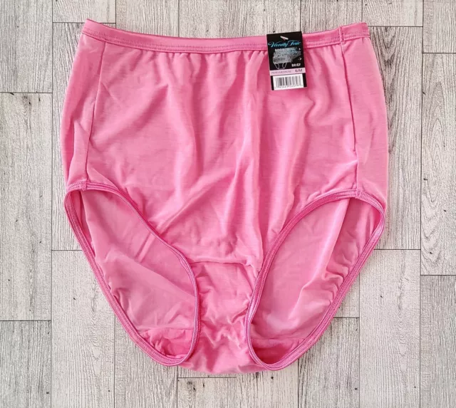 NWT VANITY FAIR Vintage Pink Rose Nylon Body Shine Illumination M Brief Panties