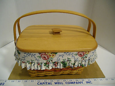 1997 Longaberger Mothers Day Basket with Cloth Liner, Plastic Insert & Wood Lid