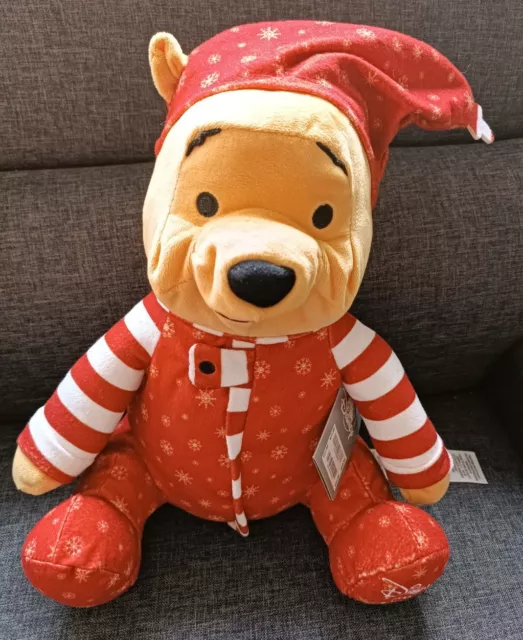 Peluche Soft Winnie L'ourson The Pooh Noël 2021 Christmas Disney Store 30cm