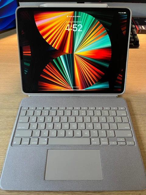Apple iPad Pro 5th Gen 128GB, Wi-Fi, 12.9 in - Space Grey
