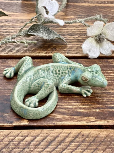 The Potting Shed Art Pottery Lizard Sculpture Garden Ornament - Frost Proof