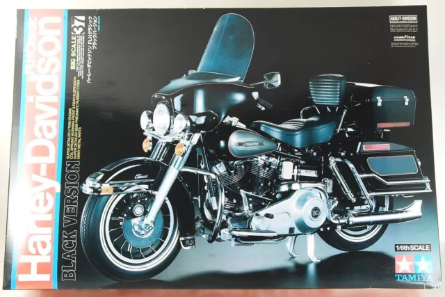 ハーレーダビッドソン FLH クラシック ブラックバージョン