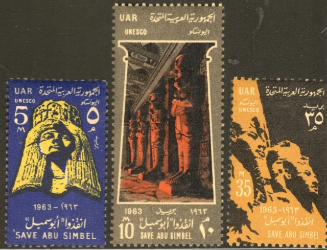 Egypt Stamp Scott #590-592, Queen Nefertari, OG, MNH, SCV$3.00