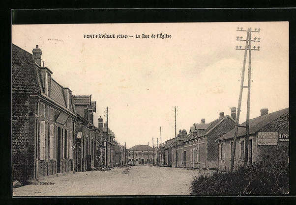 CPA Pont-l´Éveque, la Rue de l´Église