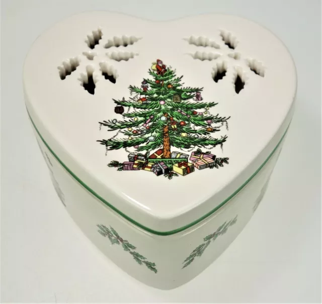 5”‌‌‌ ‌Spode Christmas Tree Pierced Heart Porcelain Lidded Trinket Box Holiday