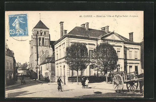 CPA Cosne, Hotel de Ville et Eglise Saint-Jacques 1925