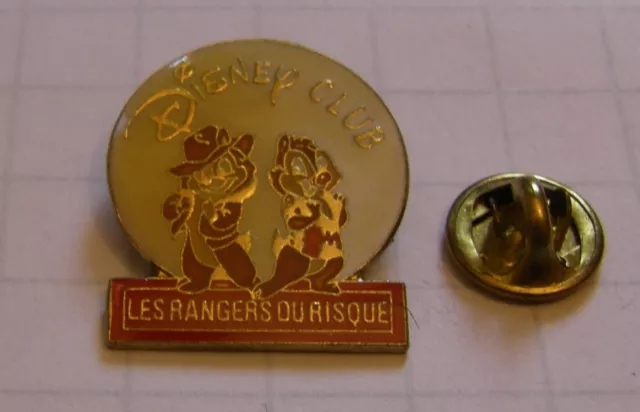 Pin's DISNEY LES RANGERS DU RISQUE TIC et TAC CHIP 'N DALE RESCUE RANGERS