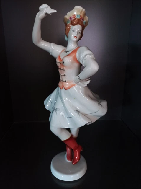 Porcellana Hollohaza - Statuetta di ballerina ungherese vintage