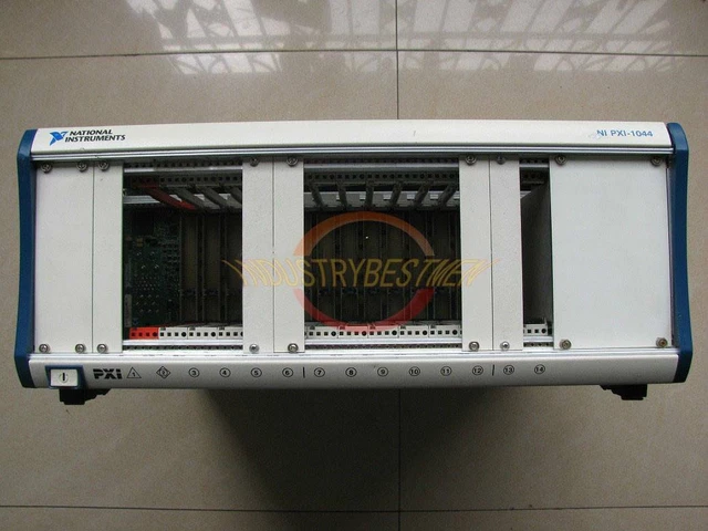 ONE USED National Instruments NI PXI-1044 PXI chassis
