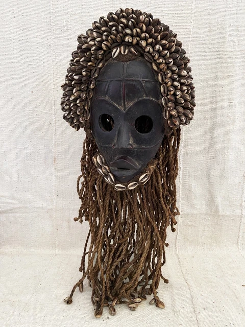 Superb Dan Mask Deangle Cowry Shells 21" H 8
