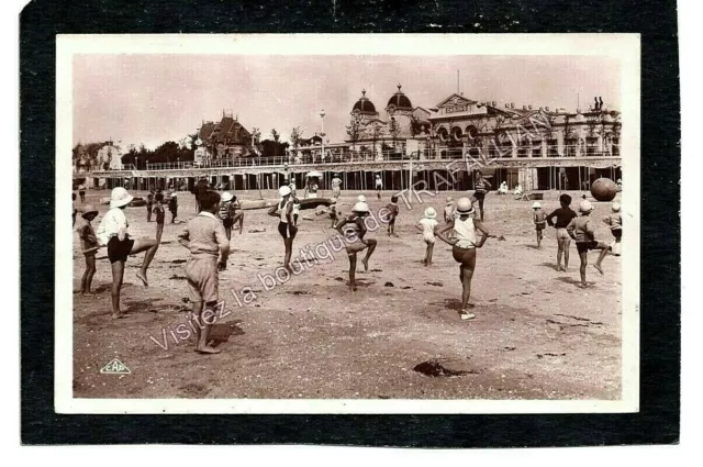 CPSM animée LA BAULE - La Plage et le Casino