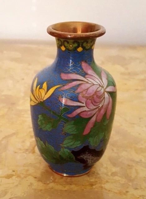 Vase Balustre Chinois JINGFA en laiton émaillé cloisonné - A décor de motifs floraux/Fleurs