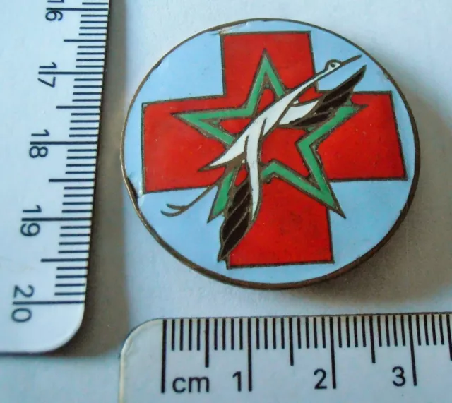 Pin's Pin Epingle Broche Insigne Armee Militaire France Croix Rouge Sante Maroc