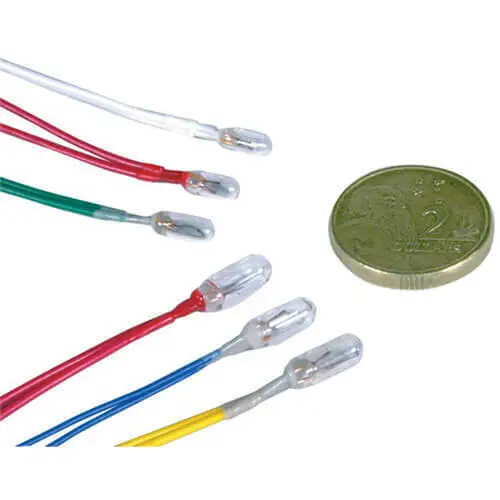 1.5V WHITE TechBrands Pre-connected Cable Mini Lamp (4x10mm)