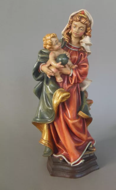 Mutter Gottes mit Kind   30 cm hoch Holz bemalt Marienfigur Farbfehler