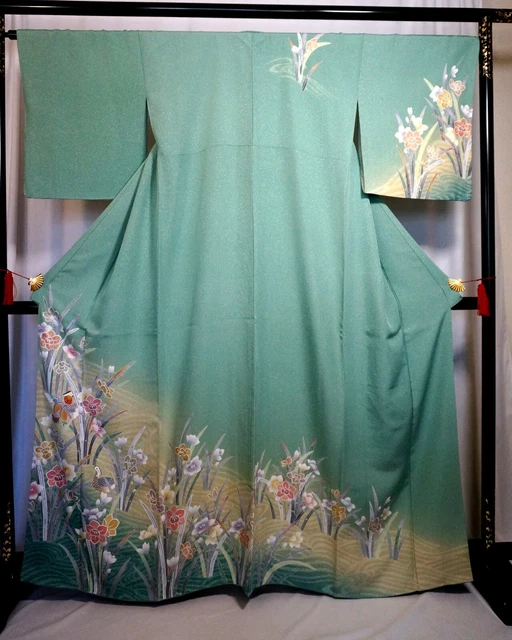 Japanese kimono  "HOUMONGI", Plants, Gold leaf, a Haze, Pale blue, L 5' 3"..3247 2