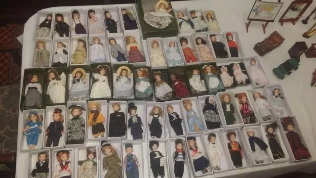 Coleccion muñecas de on sale porcelana planeta agostini