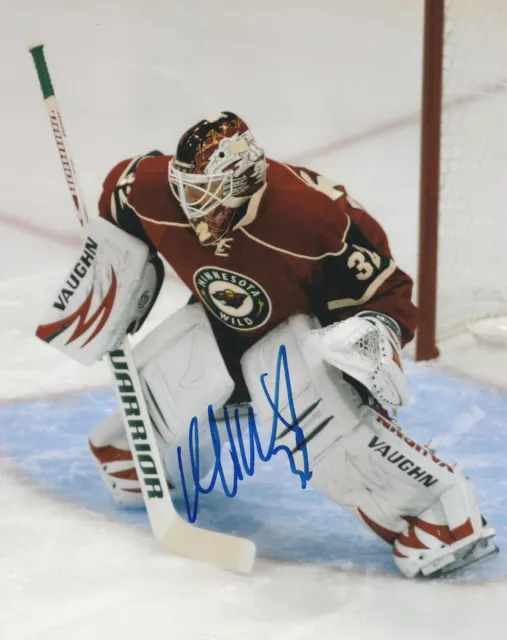 Niklas Backstrom Signed Minnesota Wild 8X10 Photo # 2