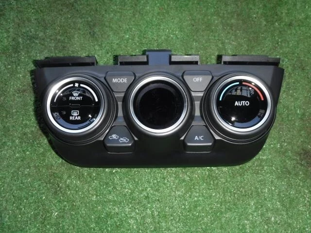 SUZUKI Swift 2019 DBA-ZD83S Pannello di controllo A/C 3951052R00CRT [Usato] [PA67008173]