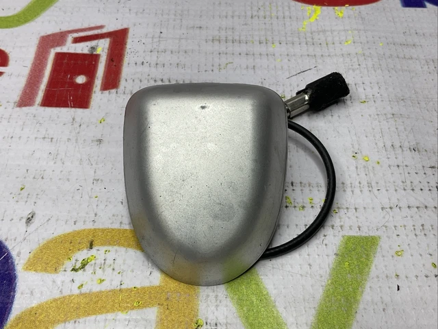 01-04 Mercedes R170 SLK320 CLK430 Rear Trunk GPS Radio Sirius Satellite Antenna